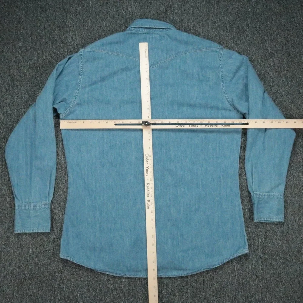 VINTAGE Banana Republic Shirt Mens XL Blue Pearl Snap Denim Long Sleeve Classic